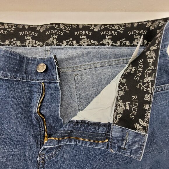 Riders by Lee Jeans Women's 18W Long Blue 5 Pocket Mid Rise Boot Cut Stretch - Picture 3 of 12